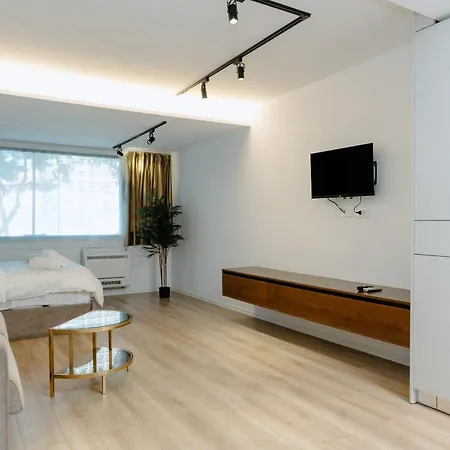 Hotel Noon Tirana