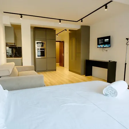 Noon Hotel Tirana