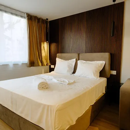 Noon Hotel Tirana