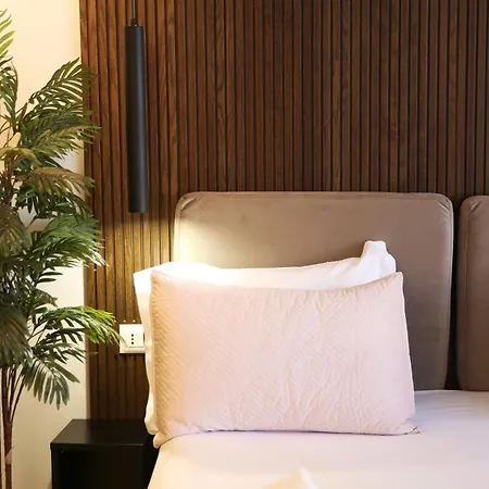 Noon Hotel Tirana