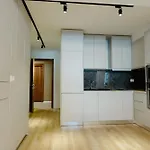 Ξενοδοχείο Noon 4*