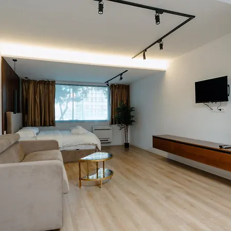 Noon Hotel