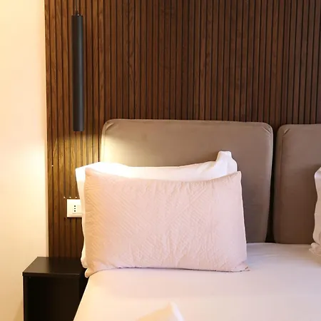 Noon 4* ティラナ