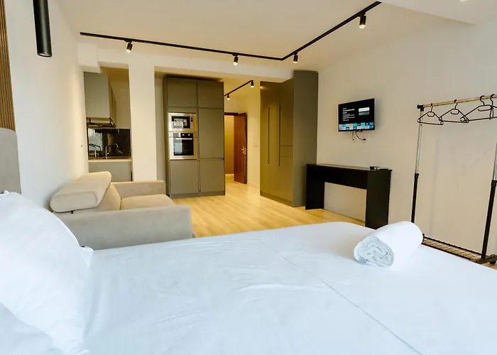 Noon Hotel Tirana