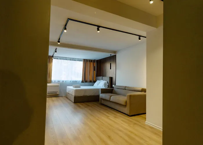 Noon Hotel